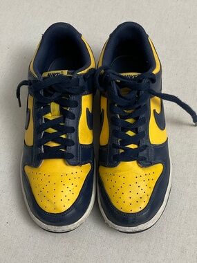 Nike Dunk Low GS Michigan Sneakers Maize Yellow Navy Youth 7Y Women’s 8.5